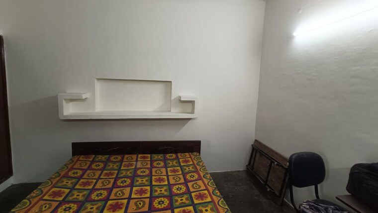 Bedroom, sector 35 3 Bedroom 1500 Sq.Ft. Builder Floor In Sector 35 Chandigarh 10207727