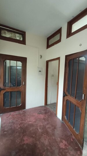 Living Room in 3 BHK Builder Floor at Sector 35 – for Rent