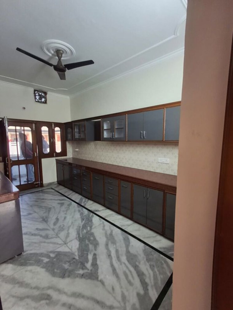 Room, sector 62 4 Bedroom 2500 Sq.Ft. Builder Floor In Sector 62 Chandigarh 10207734