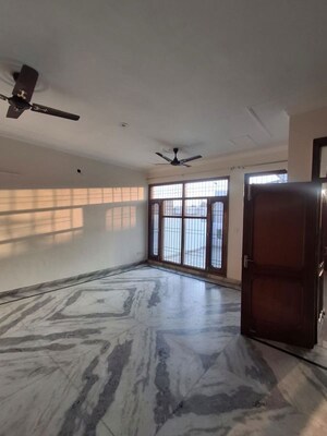 Bedroom in 4 BHK Builder Floor at Sector 62 – for Rent