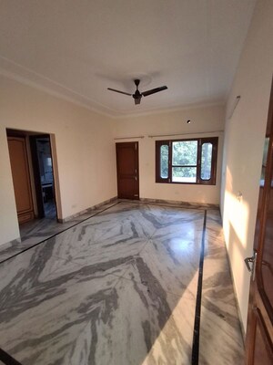 Bedroom in 4 BHK Builder Floor at Sector 62 – for Rent