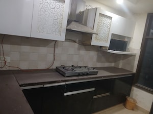 Kitchen in 2 BHK Builder Floor at Unitech Arcadia, South City 2 – for Rent