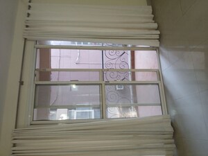 Room in 3.5 BHK Apartment at Omaxe The Nile, Sector 49 – for Rent