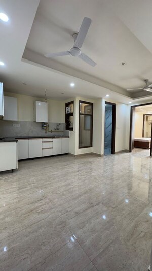 Room in 2 BHK Apartment at Palm Residency Chhatarpur, Chattarpur – for Rent