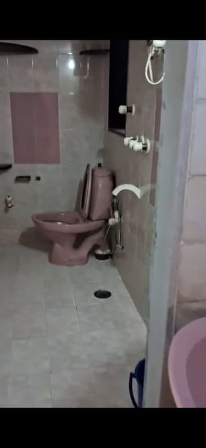 Bathroom in 2 BHK Apartment at Chetna Apartment, Andheri West – for Rent