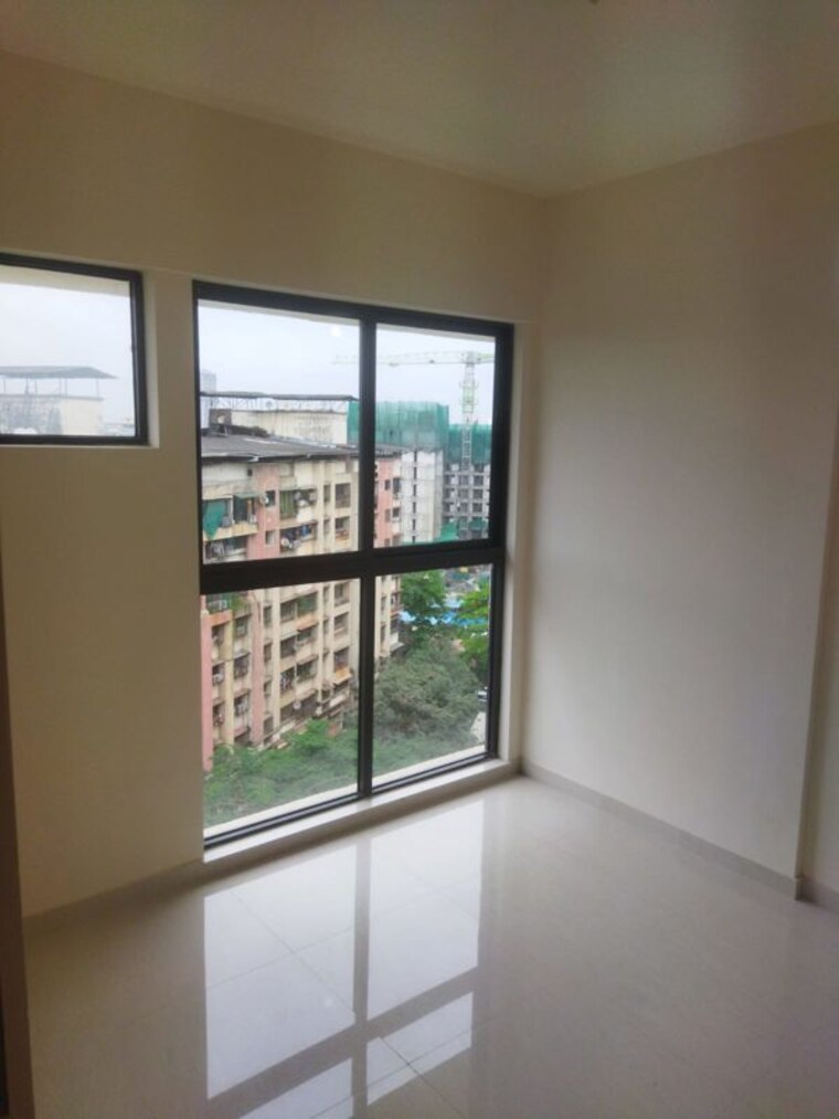 Room, lodha-crown-taloja-quality-homes 1 Bedroom 350 Sq.Ft. Apartment In Dombivli East Thane 10207792