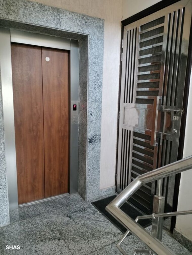 Balcony, parklands 3 Bedroom 2200 Sq.Ft. Apartment In Sector 85 Faridabad 10207813