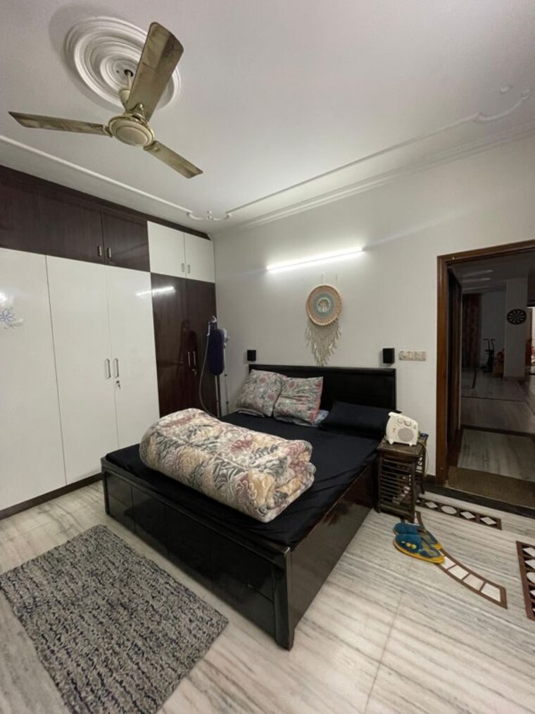 Bedroom, sector 15 ii 3 Bedroom 2700 Sq.Ft. Builder Floor In Sector 15 ii Gurgaon 10207812