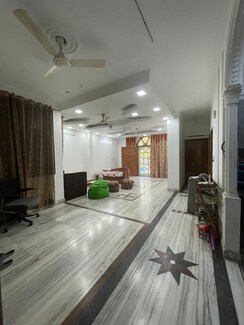 3 BHK Builder Floor For Rent in Sector 15 II