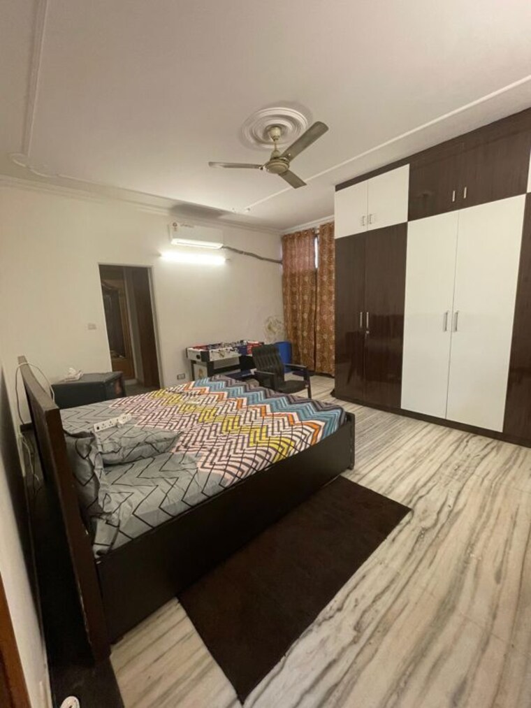 Bedroom, sector 15 ii 3 Bedroom 2700 Sq.Ft. Builder Floor In Sector 15 ii Gurgaon 10207812