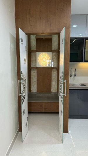 Room in 2 BHK Apartment at Aaditris Empire Apartments, Velmala – for Sale