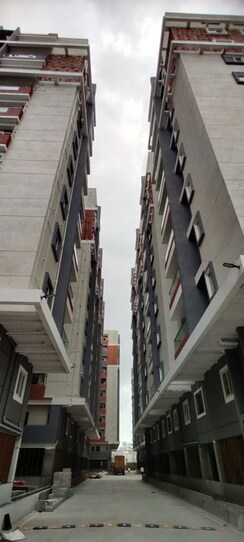 2 BHK + Pooja Room,Servant Room,Study Room,Extra Room Apartment For Sale in Aaditris Empire Apartments