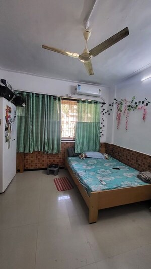 Bedroom in 2 BHK Apartment at Liberty Garden, Malad West – for Rent