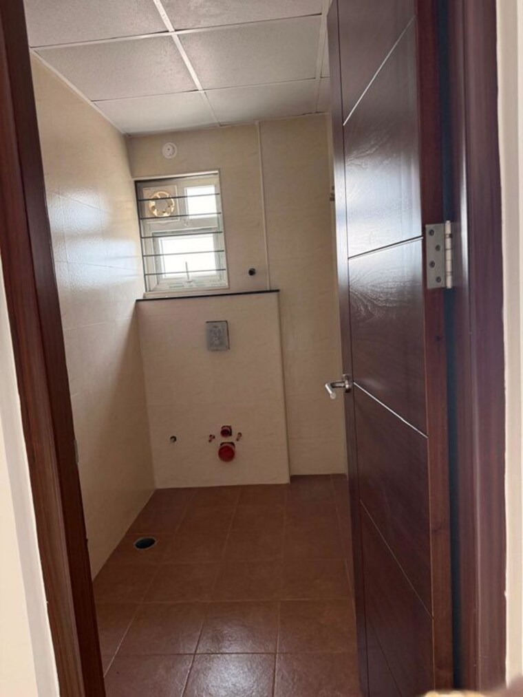 Bathroom, vaibhav-pride-basaveshwara-nagar 3 Bedroom 1350 Sq.Ft. Apartment In Basaveshwara Nagar Bangalore 10207841