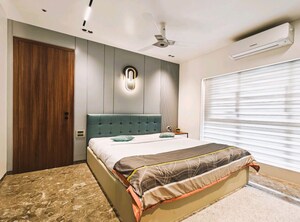 Bedroom in 4 BHK Apartment at Sheth Vasant Oasis, Andheri East – for Sale