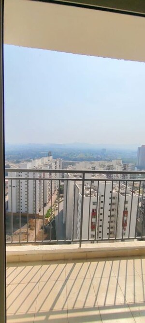 2 BHK Apartment For Rent in Godrej Central Park, Mamurdi