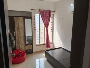 Room in 2 BHK Apartment at Mantra Essence, Undri – for Rent
