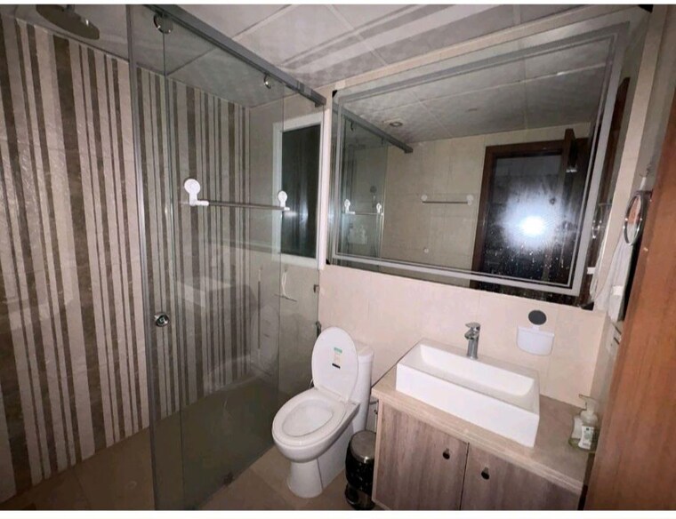 Bathroom, central-park-3-the-room 2 Bedroom 1277 Sq.Ft. Apartment In Sohna Sector 33 Gurgaon 10207902