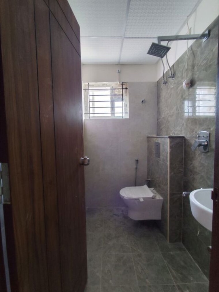 Bathroom, btm layout 1 2 Bedroom 1000 Sq.Ft. Apartment In Btm Layout 1 Bangalore 10207912