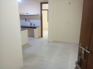 Room in 2 BHK Apartment at Bindal Enclave, Phi Iv Greater Noida – for Rent