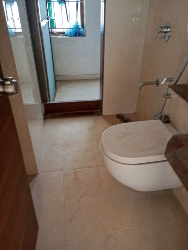 Bathroom, jv-sweena 2 Bedroom 650 Sq.Ft. Apartment In Andheri East Mumbai 10207979