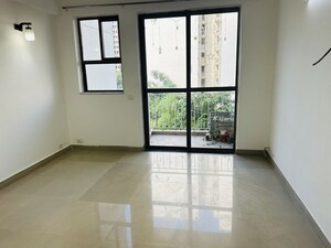 Room in 3 BHK Apartment at Unitech The Residences Gurgaon, Sector 33 – for Sale