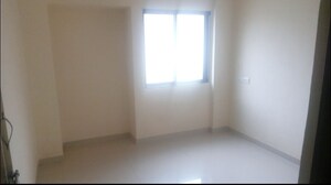 Room in 2 BHK Apartment at 1 Goldleaf, Karve Nagar – for Rent