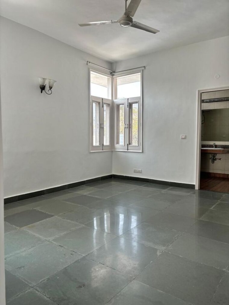 Room, greater kailash 3.5 Bedroom 3600 Sq.Ft. Builder Floor In Greater Kailash Delhi 10208023