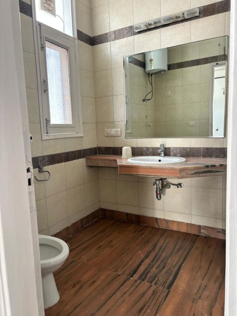 Kitchen, greater kailash 3.5 Bedroom 3600 Sq.Ft. Builder Floor In Greater Kailash Delhi 10208023