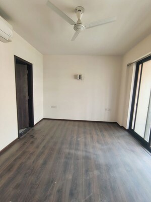 Room in 4 BHK Apartment at Adani Samsara Vilasa, Sector 63 – for Rent