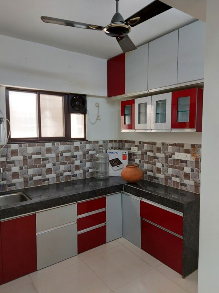 Kitchen, majestique-landmark-palm-atlantis 2 Bedroom 985 Sq.Ft. Apartment In Wagholi Pune 10208017