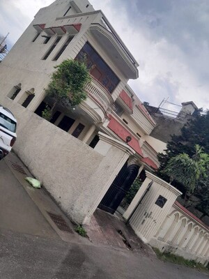 4 BHK Independent House – Exterior View View at Talab Tiloo - for Sale