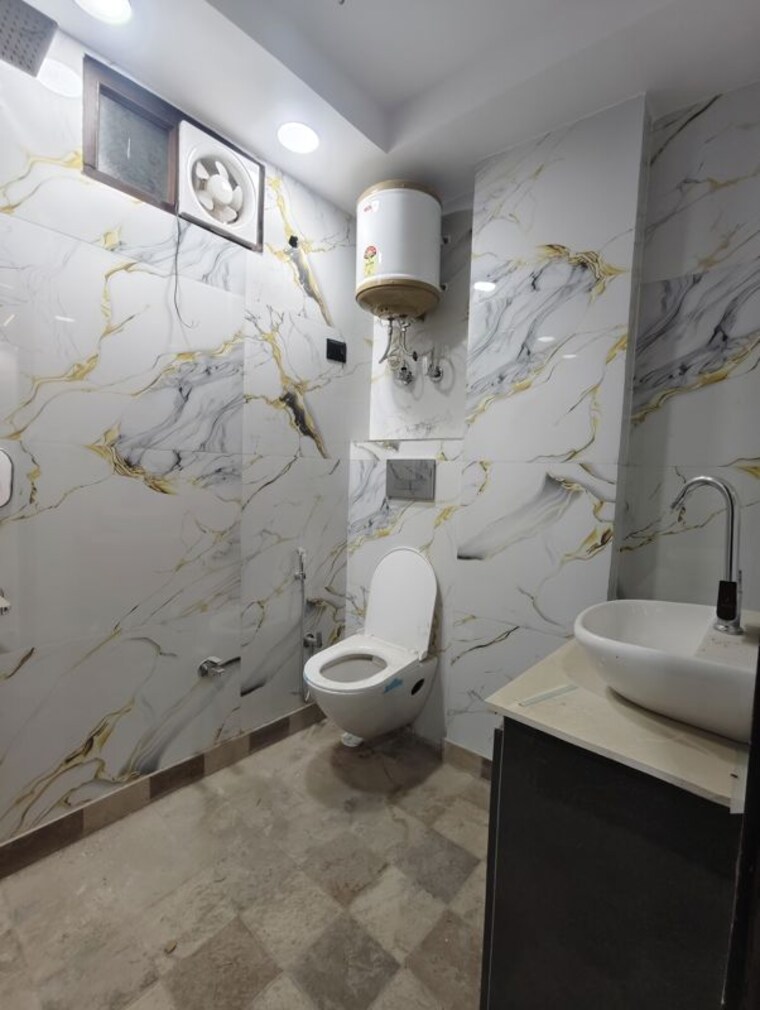 Master Bedroom, govindpuri 3 Bedroom 900 Sq.Ft. Builder Floor In Govindpuri Delhi 10208049