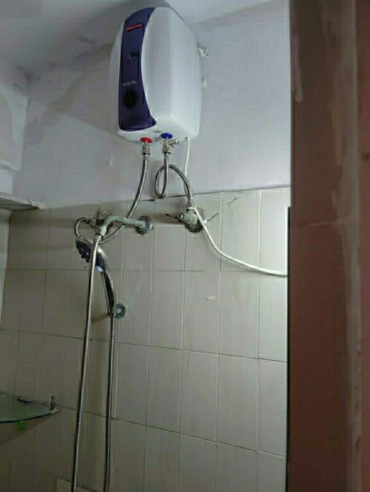 Bathroom, hiranandani-garden-eden-2 1 Bedroom 560 Sq.Ft. Apartment In Powai Mumbai 10208050