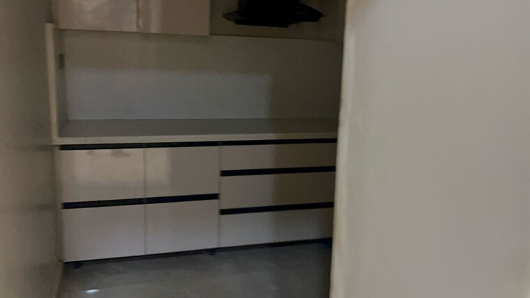 undefined, mayur vihar phase ii 4 Bedroom 2000 Sq.Ft. Apartment In Mayur Vihar Phase ii Delhi 9288958