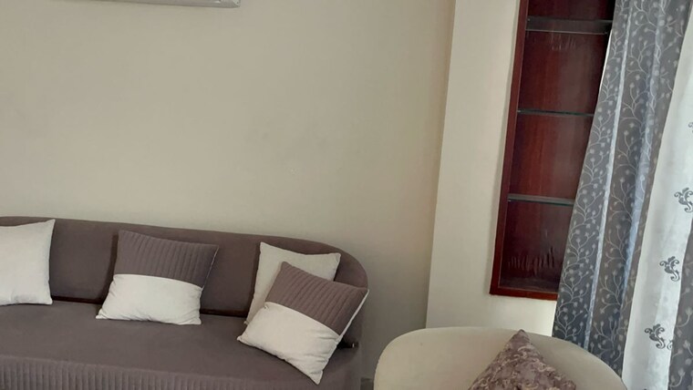 Bedroom, mayur vihar phase ii 4 Bedroom 2000 Sq.Ft. Apartment In Mayur Vihar Phase ii Delhi 9288958