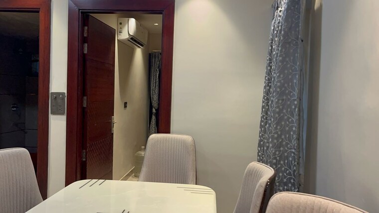 Dining area, mayur vihar phase ii 4 Bedroom 2000 Sq.Ft. Apartment In Mayur Vihar Phase ii Delhi 9288958