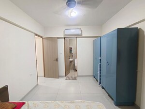 Bedroom in 2 BHK Apartment at Mahavir Arham Mourya, Chembur – for Rent