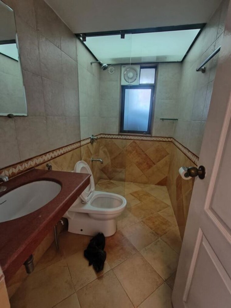 Bathroom, oxford-hallmark 4 Bedroom 2800 Sq.Ft. Apartment In Koregaon Park Pune 10208117