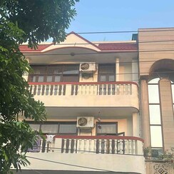 4 BHK + Pooja Room Independent House For Sale in Sector 33