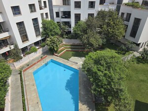 Swimming Pool in 1 BHK Apartment at Wellington Mews, Koregaon Park – for Rent