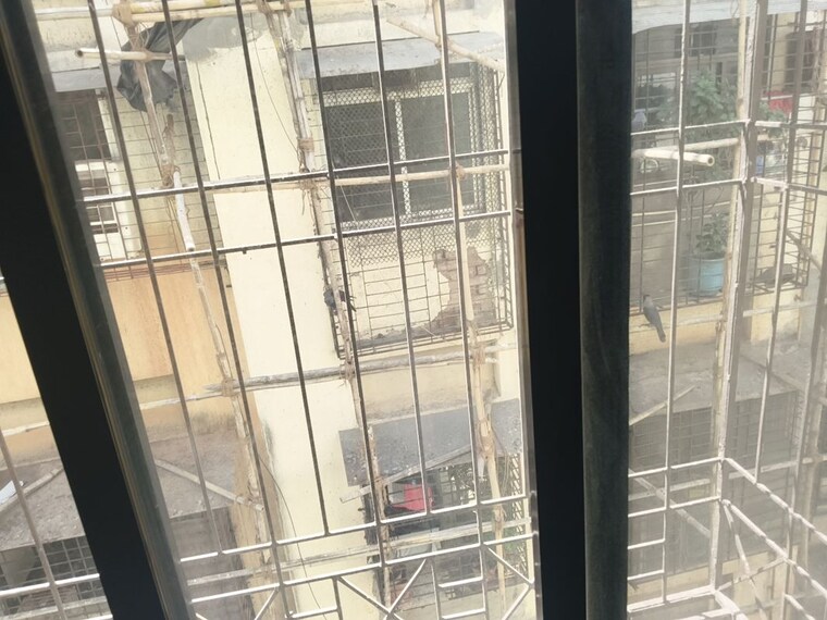 Balcony, vile parle east 1 Bedroom 350 Sq.Ft. Apartment In Vile Parle East Mumbai 10206669