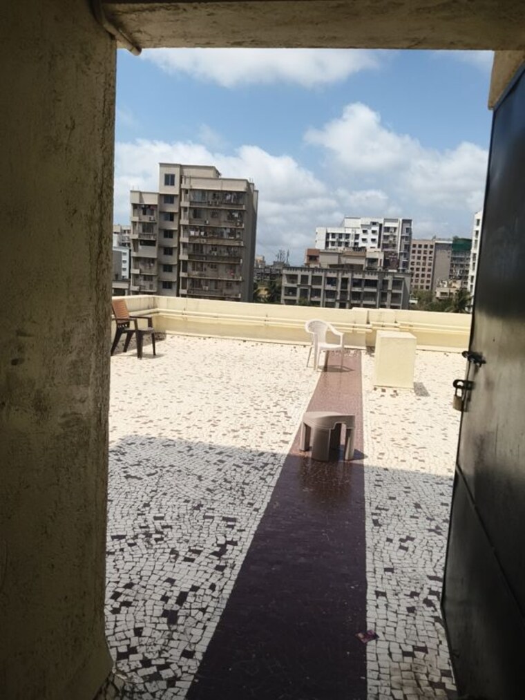 Exterior View, vile parle east 1 Bedroom 350 Sq.Ft. Apartment In Vile Parle East Mumbai 10206669