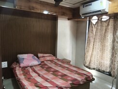 1 BHK Apartment For Rent in Vile Parle East
