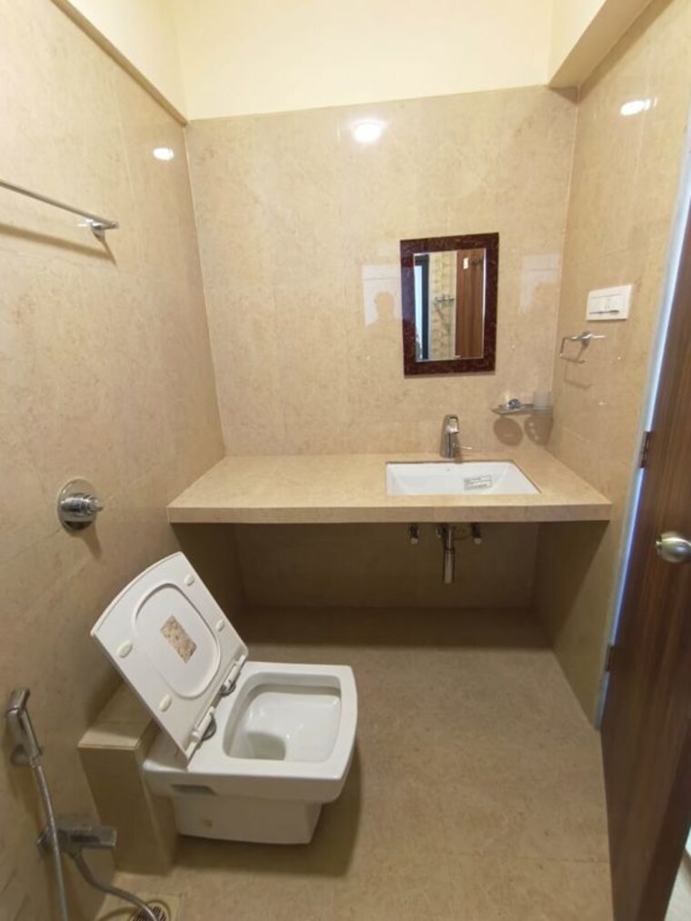 Bathroom, bdl-hresa 2 Bedroom 760 Sq.Ft. Apartment In Chembur Mumbai 10208143
