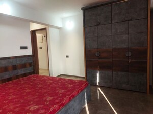 Room in  Pg at Koregaon Park – for Rent
