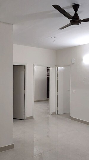 Room in 3 BHK Apartment at Emaar Gurgaon Greens, Sector 102 – for Rent