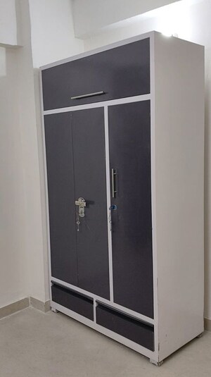 Room in 3 BHK Apartment at Emaar Gurgaon Greens, Sector 102 – for Rent