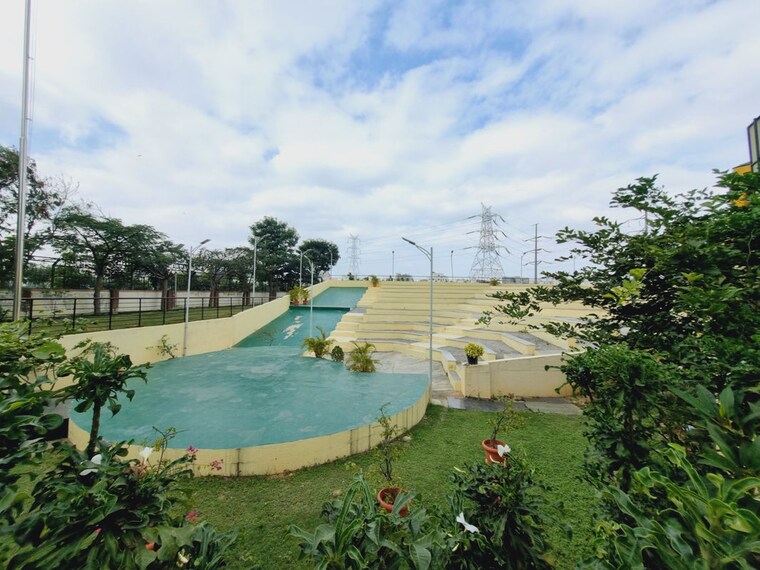 Garden, pashmina-waterfront 3.5 Bedroom 2014 Sq.Ft. Apartment In Old Madras Road Bangalore 10207865