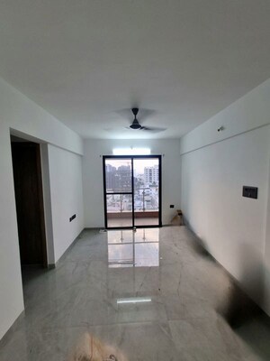 Room in 2 BHK Apartment at Unique Youtopia, Kharadi – for Rent